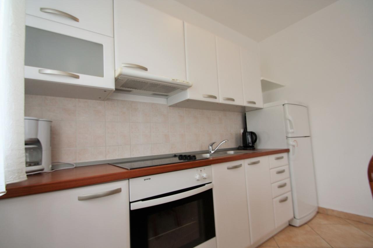Apartment Bilic With Balcony Пореч Екстериор снимка