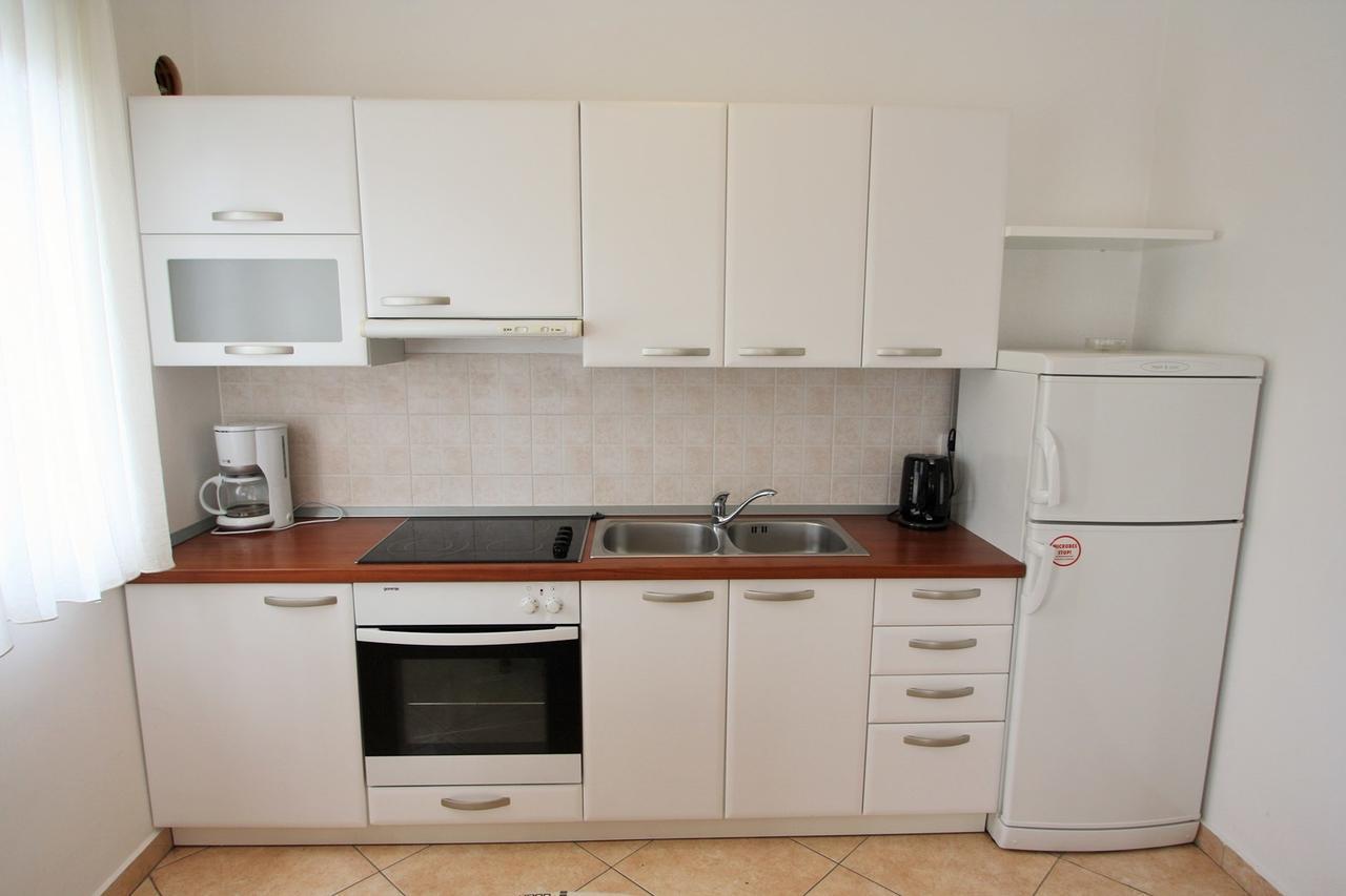 Apartment Bilic With Balcony Пореч Екстериор снимка